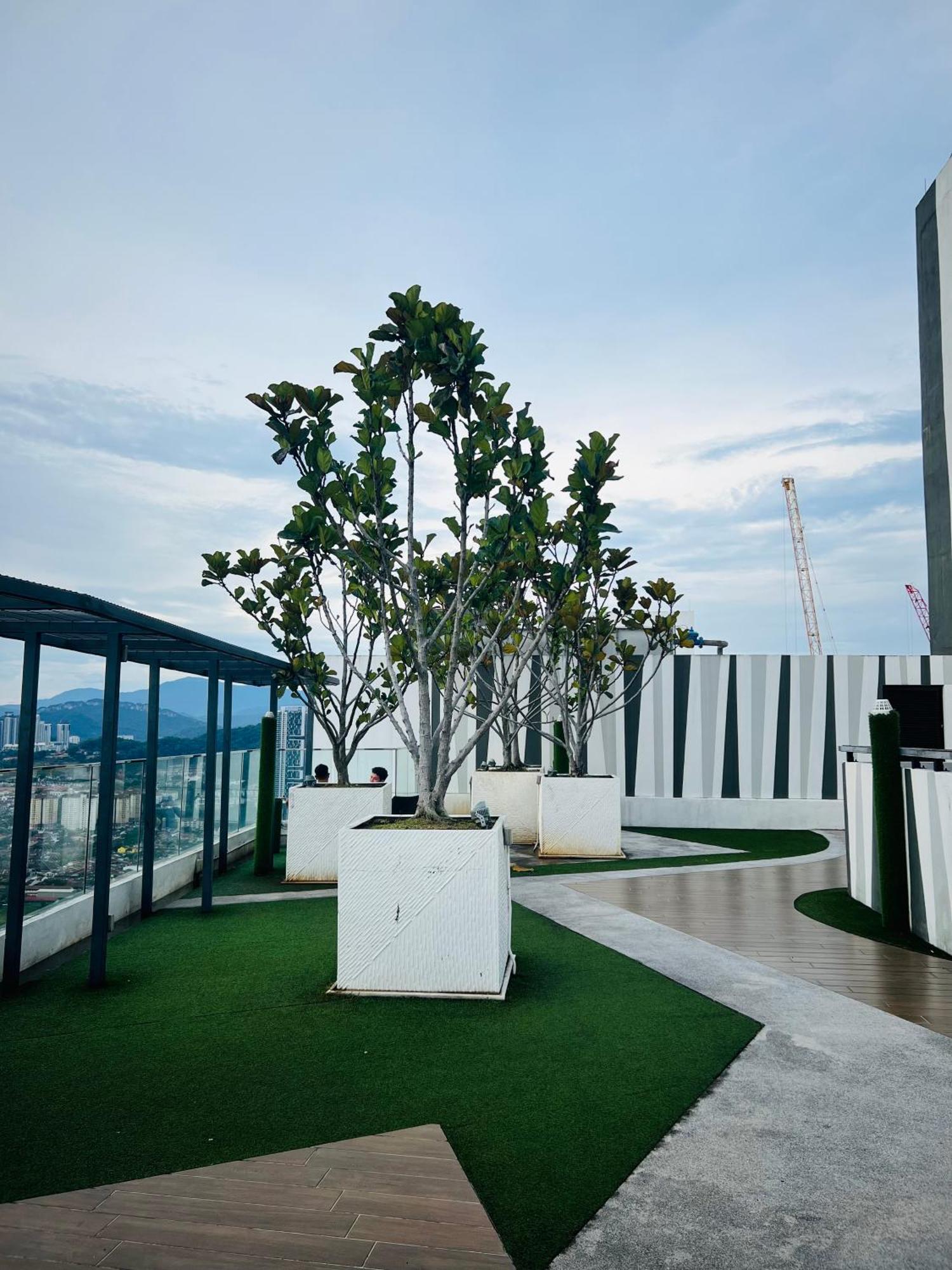 Reizz Residence By Elysium กัวลาลัมเปอร์ ภายนอก รูปภาพ